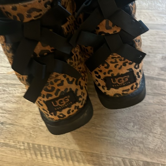 Ugg Boots - Picture 3 of 5